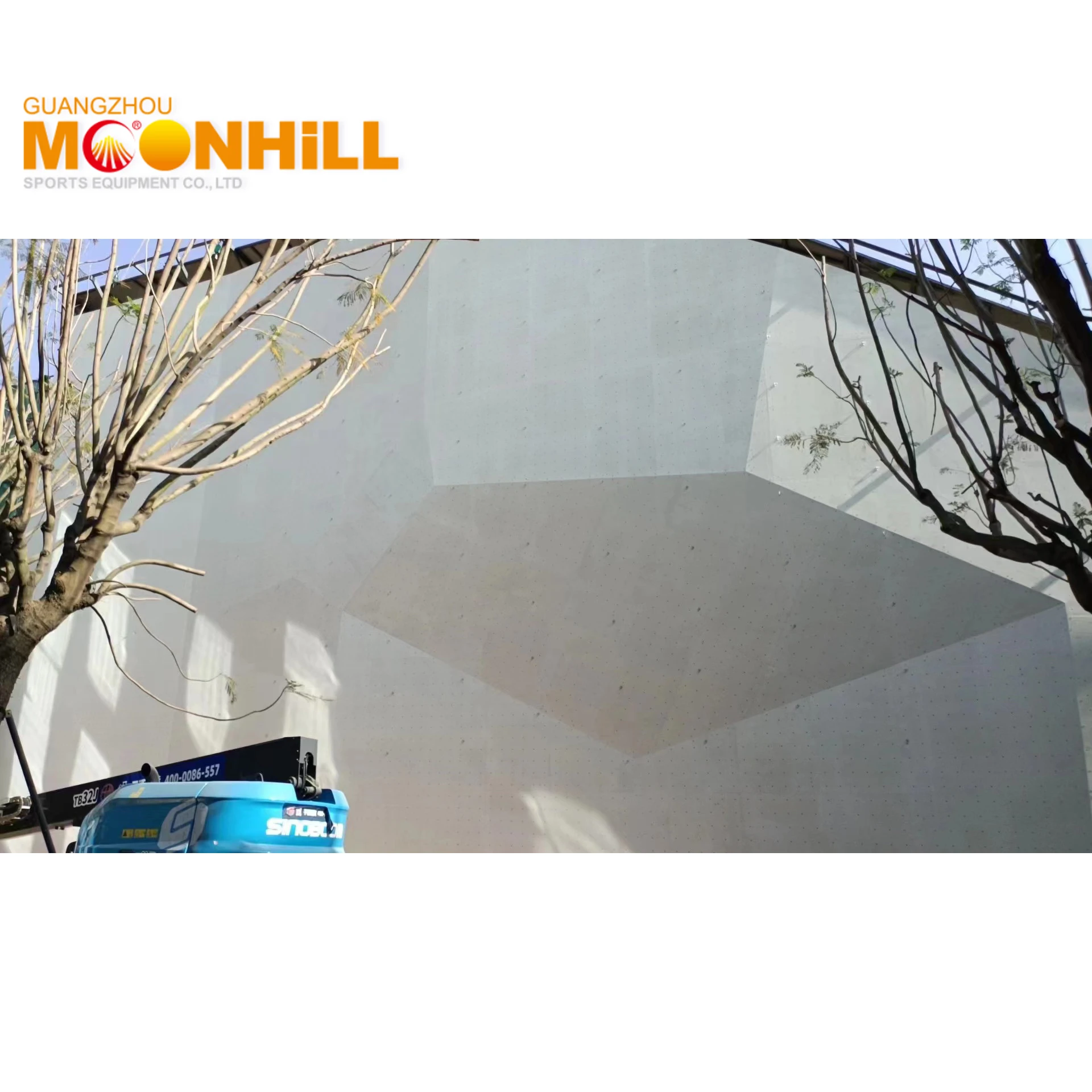 2024 Trampoline Park Electronic Wall Board Moving Rock Climbing Walls