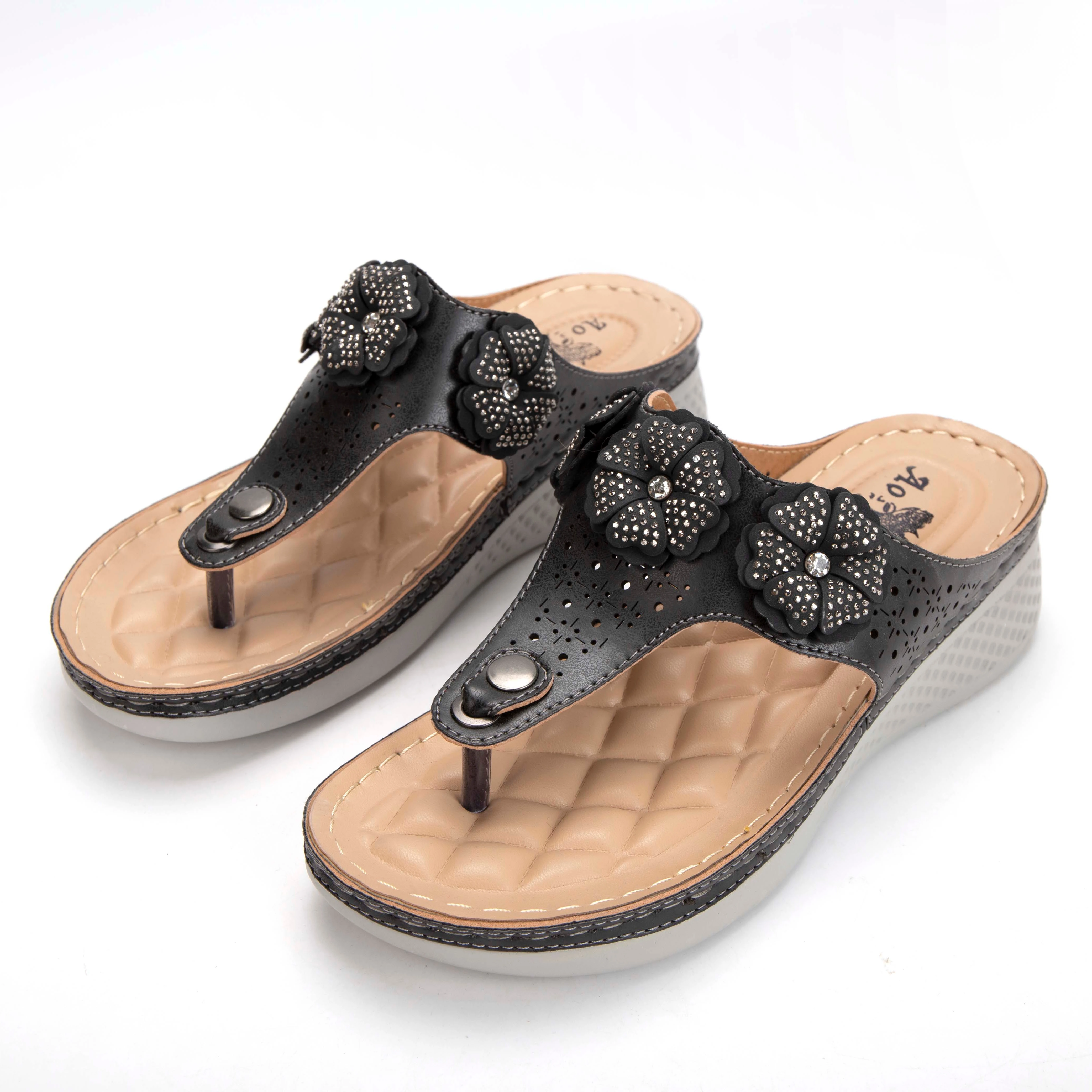summer new womens outdoor flip flops simple flip flops for