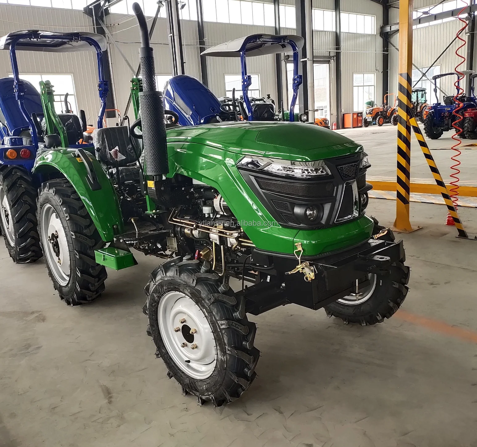 Cheap China Garden Tractors Small Trator Traktor 4x4 Mini Farm 4wd