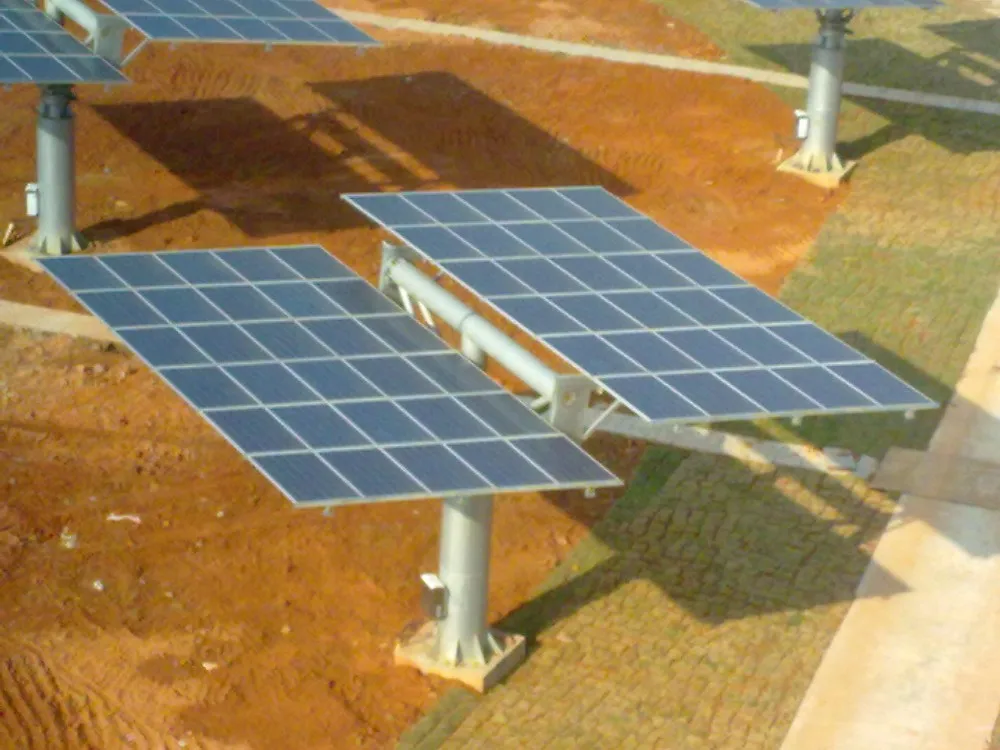 Трекер с Двойной Осью 20 кВт 20 кВт трекер с Двойной Осью 20 кВт Солнечный трекер