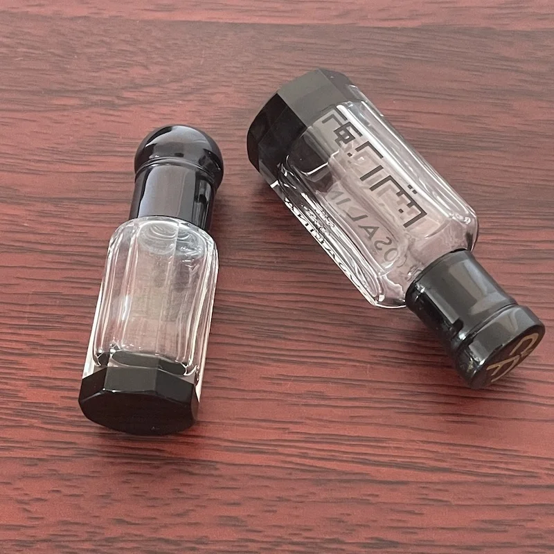 Boming Wholesale 3ml 6ml 12m Fancy Arab Attar Bottle Black Roller Bottle Glass Stick Bottle with Crystal Base