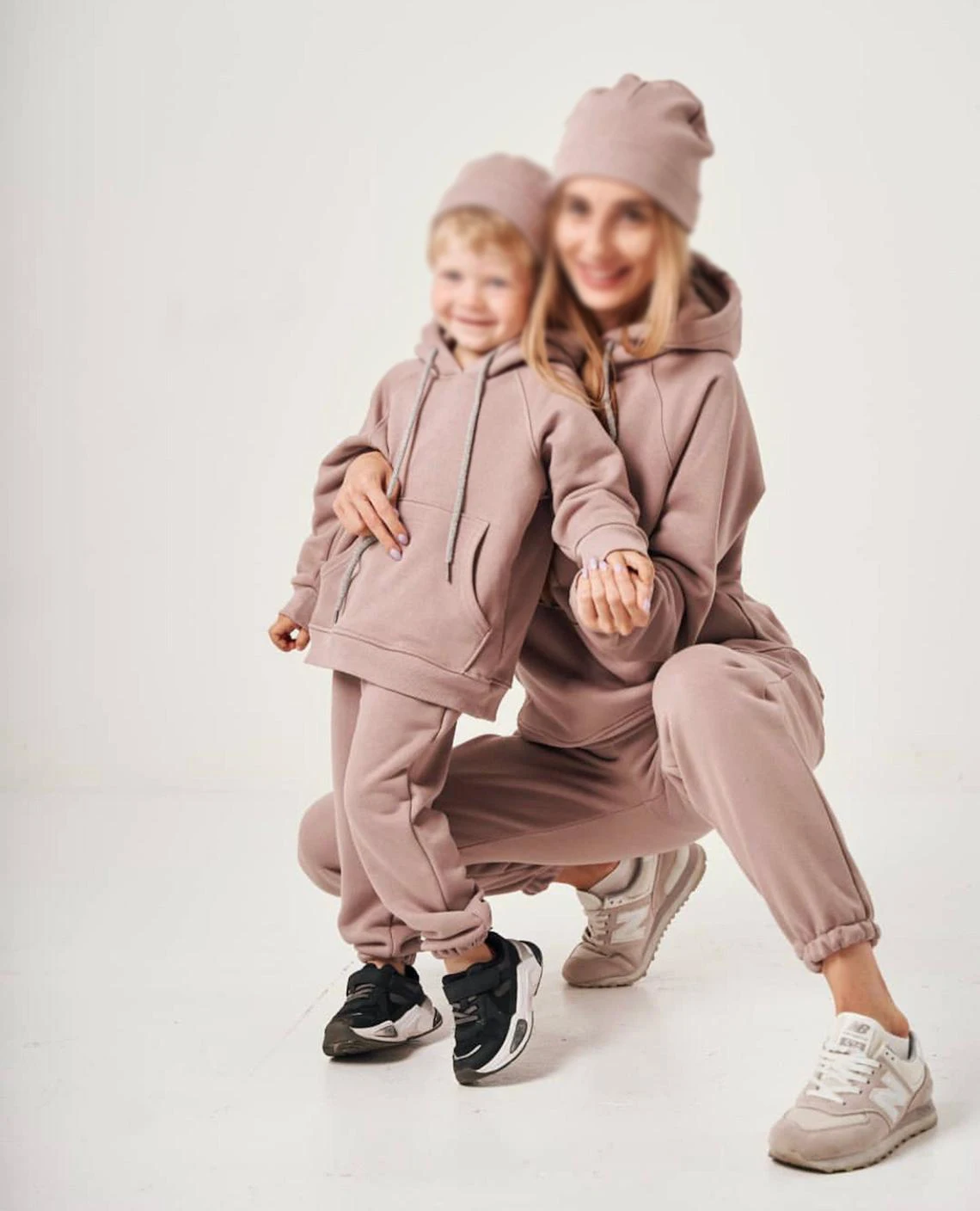 Mommy and daughter matching jogging 2024 suits