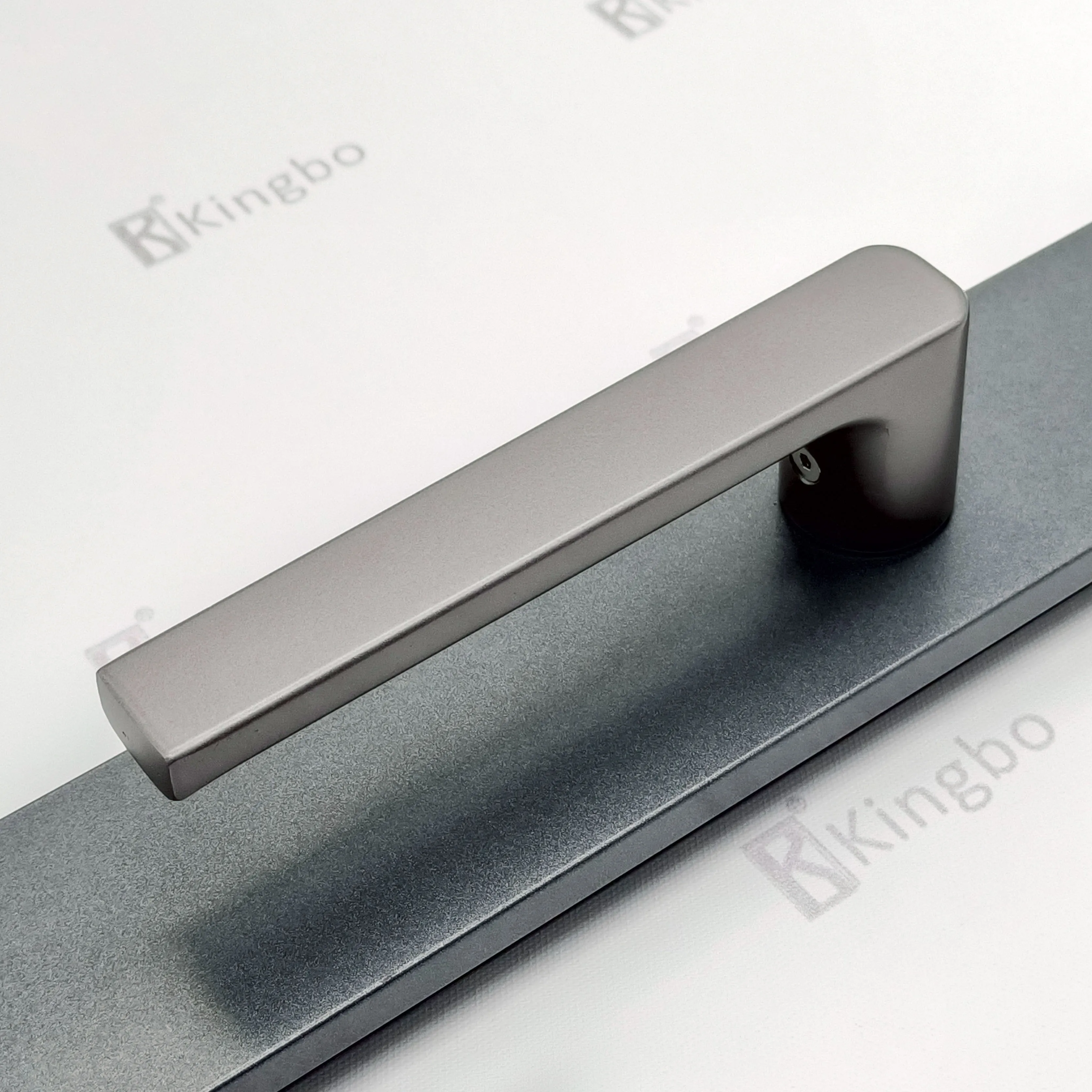 Latest Design Aluminum Hardware Tilt and Turn  Windows Accessories - Aluminum Windows Tilt & Turn System Accessories Set