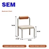 Chaise avec dossier