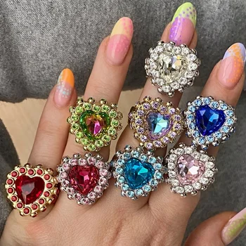 Fashion Chunky Rings Copper Gold Plated Colorful Cubic Zirconia Heart Ring for Women Jewelry