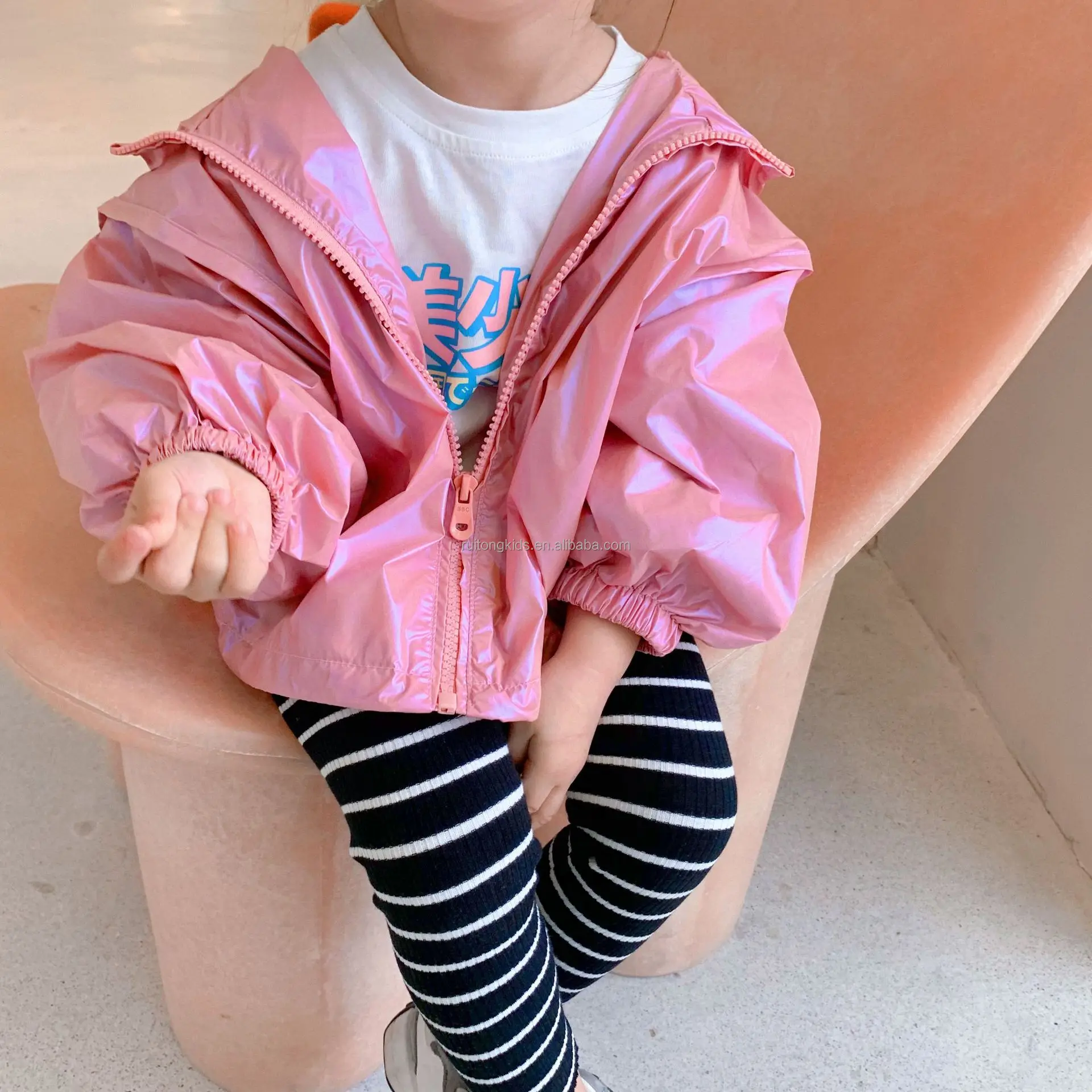 558p21054春季新款到来婴儿女婴激光夹克幼儿儿童连帽外套防风防水