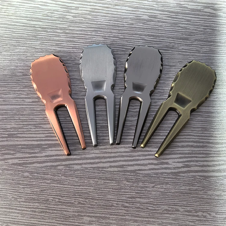 New Product No Mold Fee Golf Divot Tool Repair Fork Custom Engraved Logo Ball Maker Handmade Edge Golf Pitch Fork manufacture