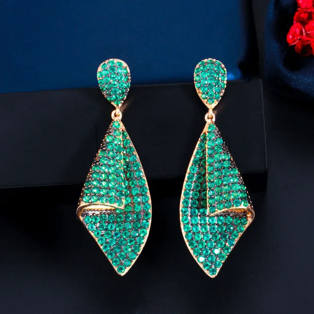 European American Trendy Geometric Shape Micro-Inlaid Zircon Petal Earrings Elegant Temperament Gold Plated Diamond Main Stone