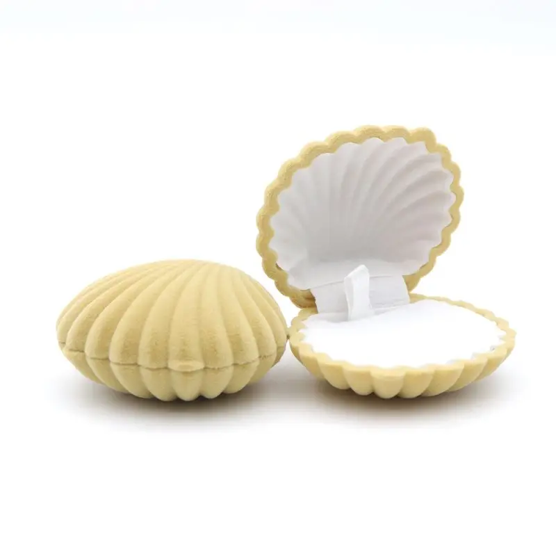 1 Piece Lovely Clamshell Gift Box Holder Jewelry Box Case Velvet Wedding Ring Box for Earrings Necklace Display & Packaging