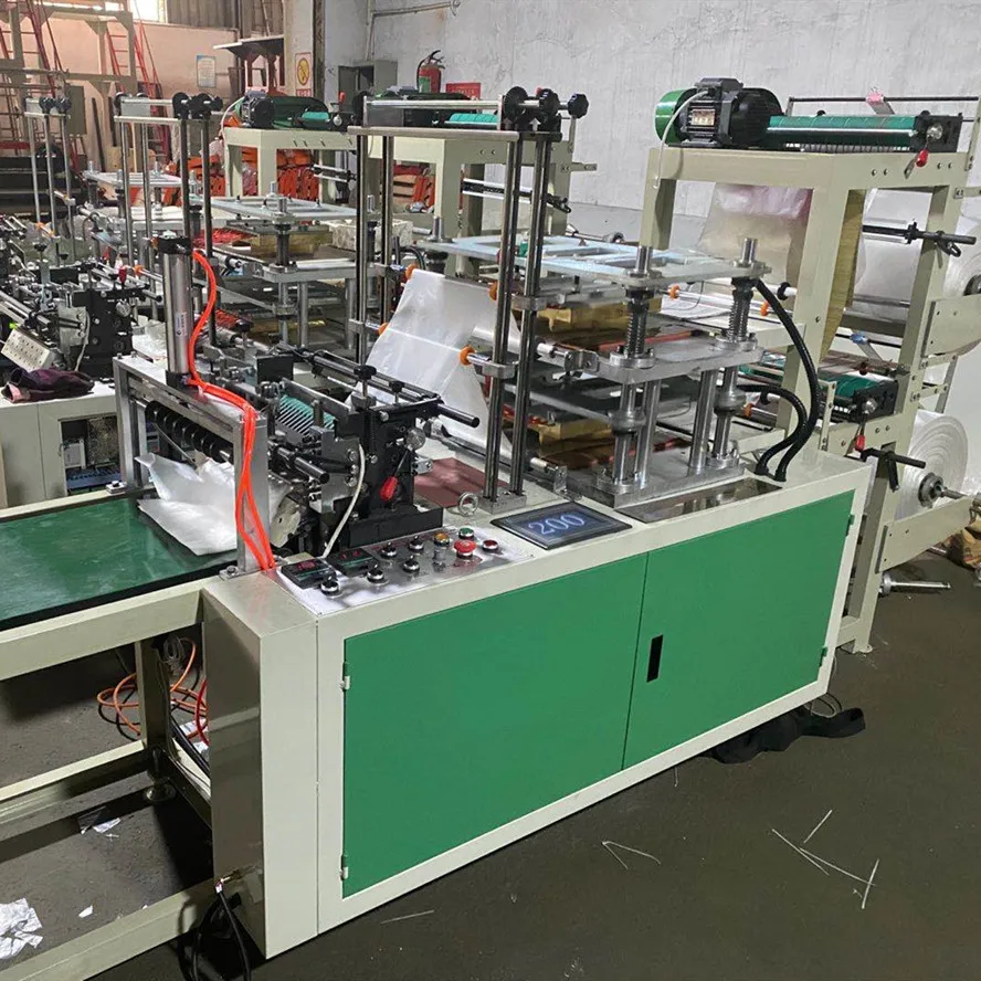 Ruiplas Semi Automatic Computer Control Disposable PE HDPE LDPE Plastic Glove Making Machine