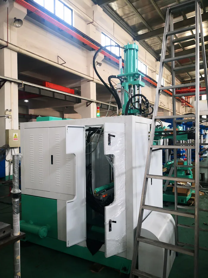 Mini Rubber Vulcanizing Press Injection Molding Machine for Making Auto Parts Rubber Bushing