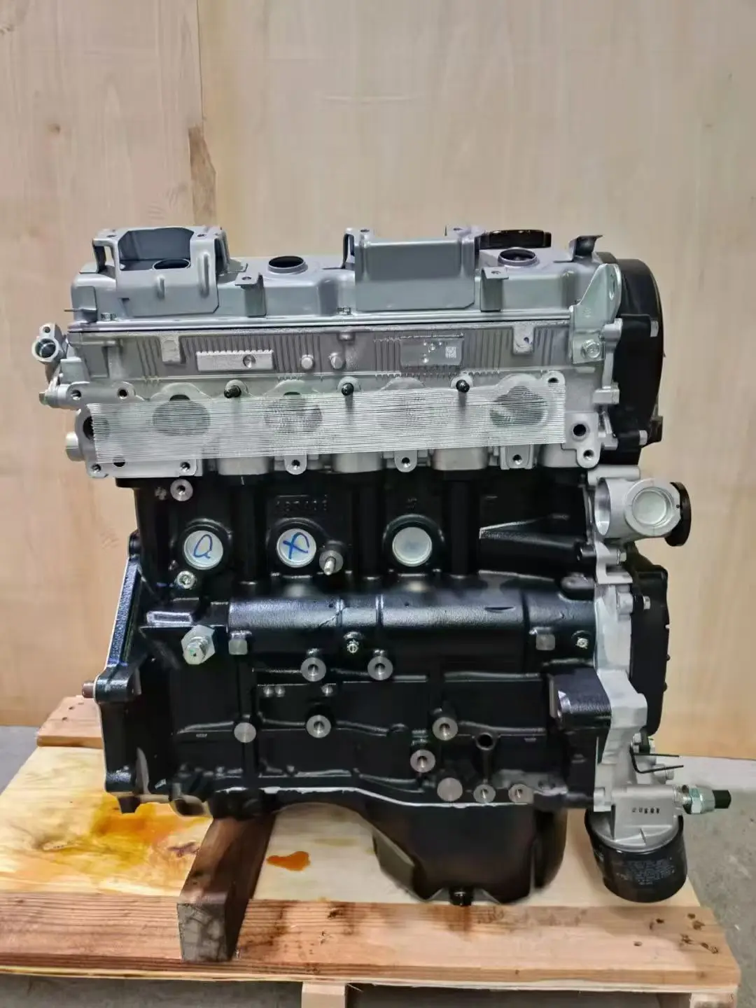 Remanufactured MITSUBISHI 4G64 Petrol Engine with Transmission 1981-1991 - 12-Month Warranty