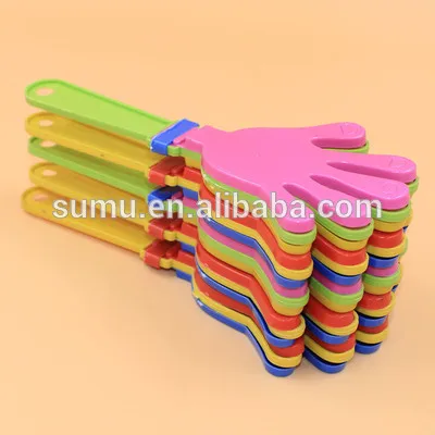 2020 Горячая продажа Рекламные приветливые Пластиковые три футбольные руки Вентилятор Clapper