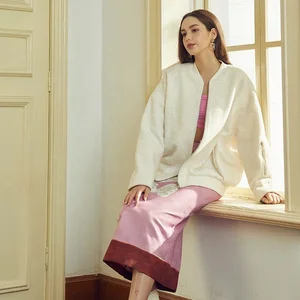 Autumn Winter Women's Fashion Coat O-Neck Striped Loose Cardigan Solid Color Casual Style Zipper Closure Knitted Design Front