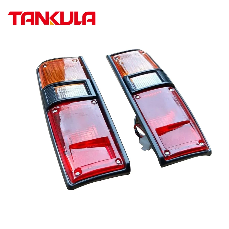 Tail Light 81550-39495 81560-39465 for Toyota Hilux RN30 (1979