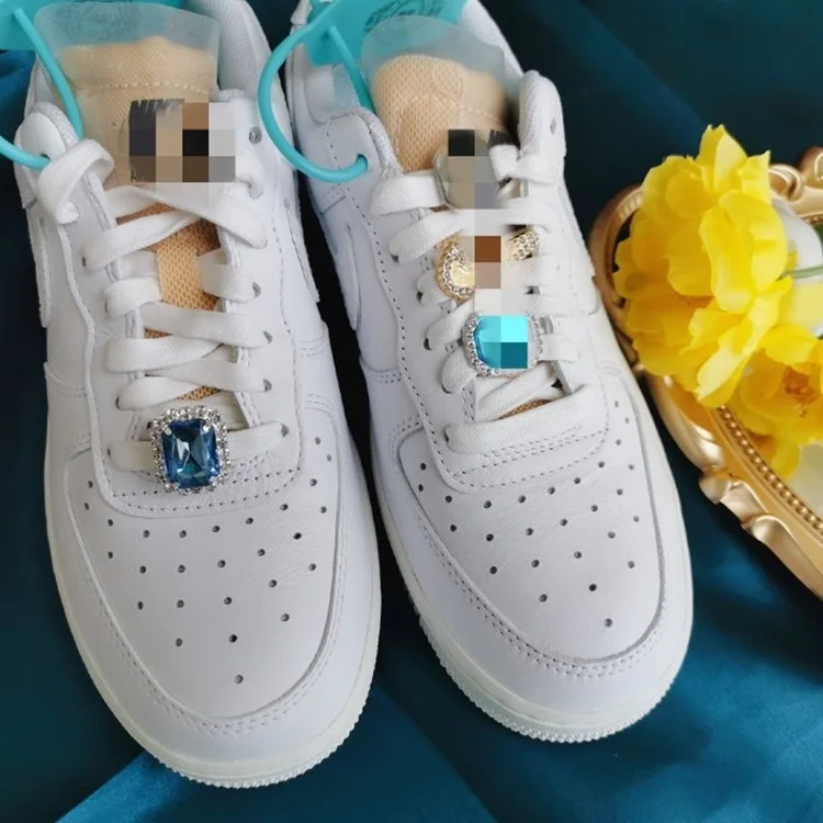 shoelace charm XG-4.JPG