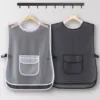 Gilet imperméable transparent en TPU noir et blanc avec dos en maille.