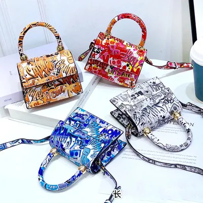 Buy New Trendy Mini Shoulder Purses Handbags For Women Hand Bags Fashion  Kids Small Handbag Cute Mini Crossbody Bags Ladies from Hebei Yifan Import  and Export Trade, China