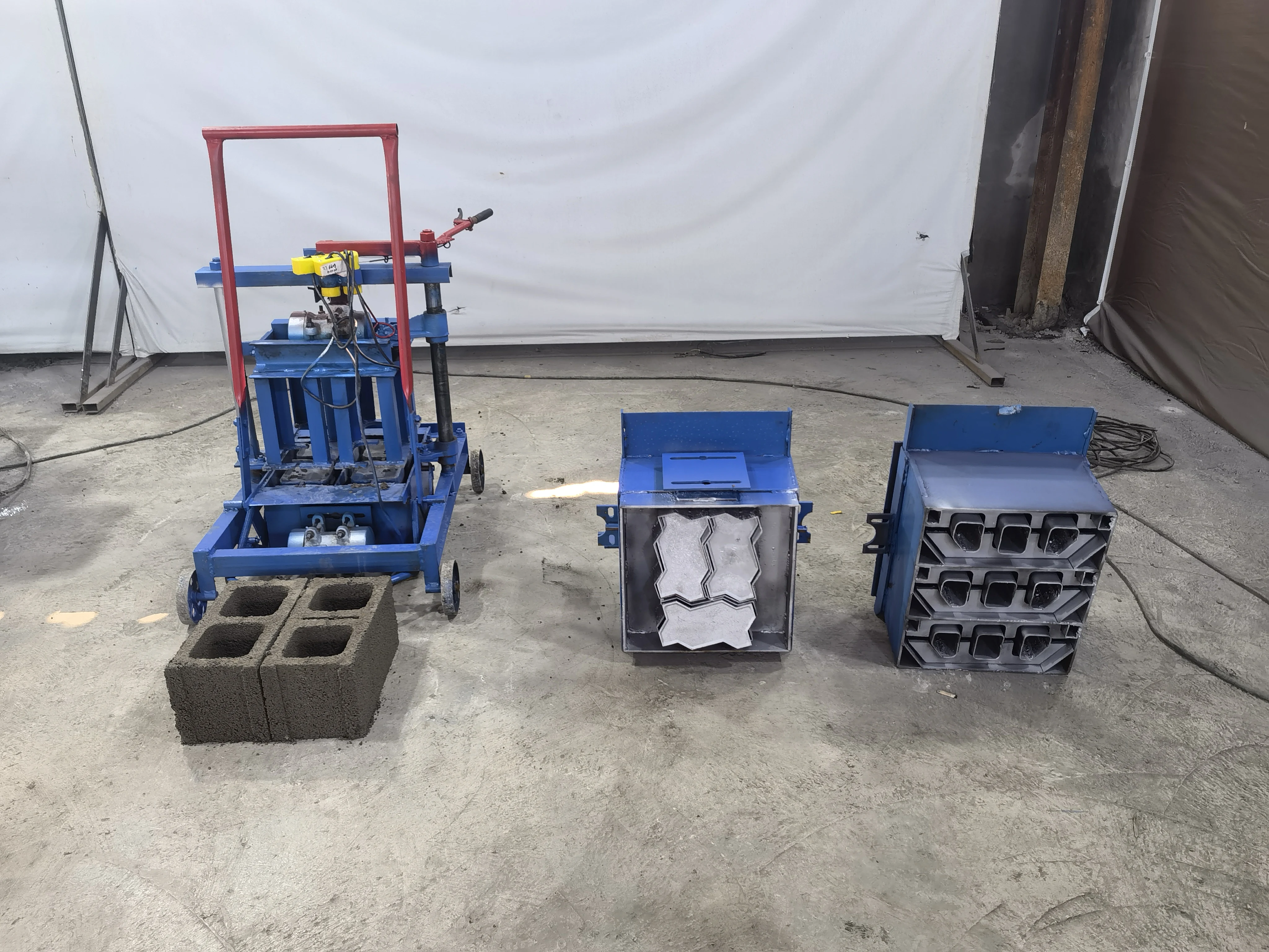 Australia Manual Small Diesel Vibrating Soil Hollow Cement Laying Block Concrete Brick Making Machine Price Japan