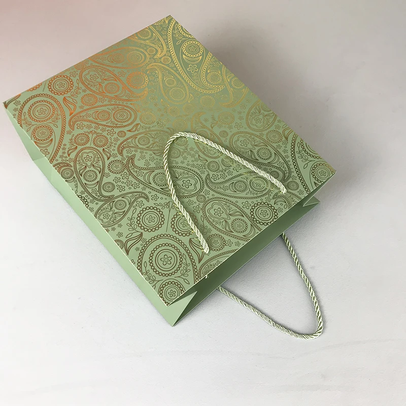 Personalized Gift Bags | Lipack Wholesale Luxury Gift Packaging Bag Hot Stamping Paper Bags For Shopping
