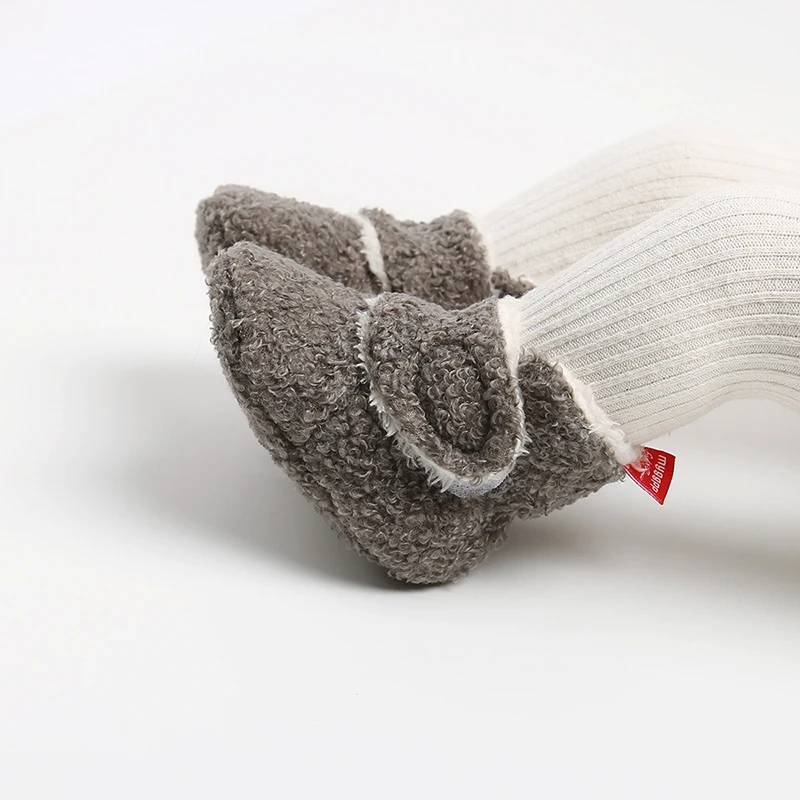 2021 Korean Winter Indoor Lovely Baby Warm Shoes Warm Non-slip Outdoor Shoes Not Easy To Rain Soft Bottom Boots