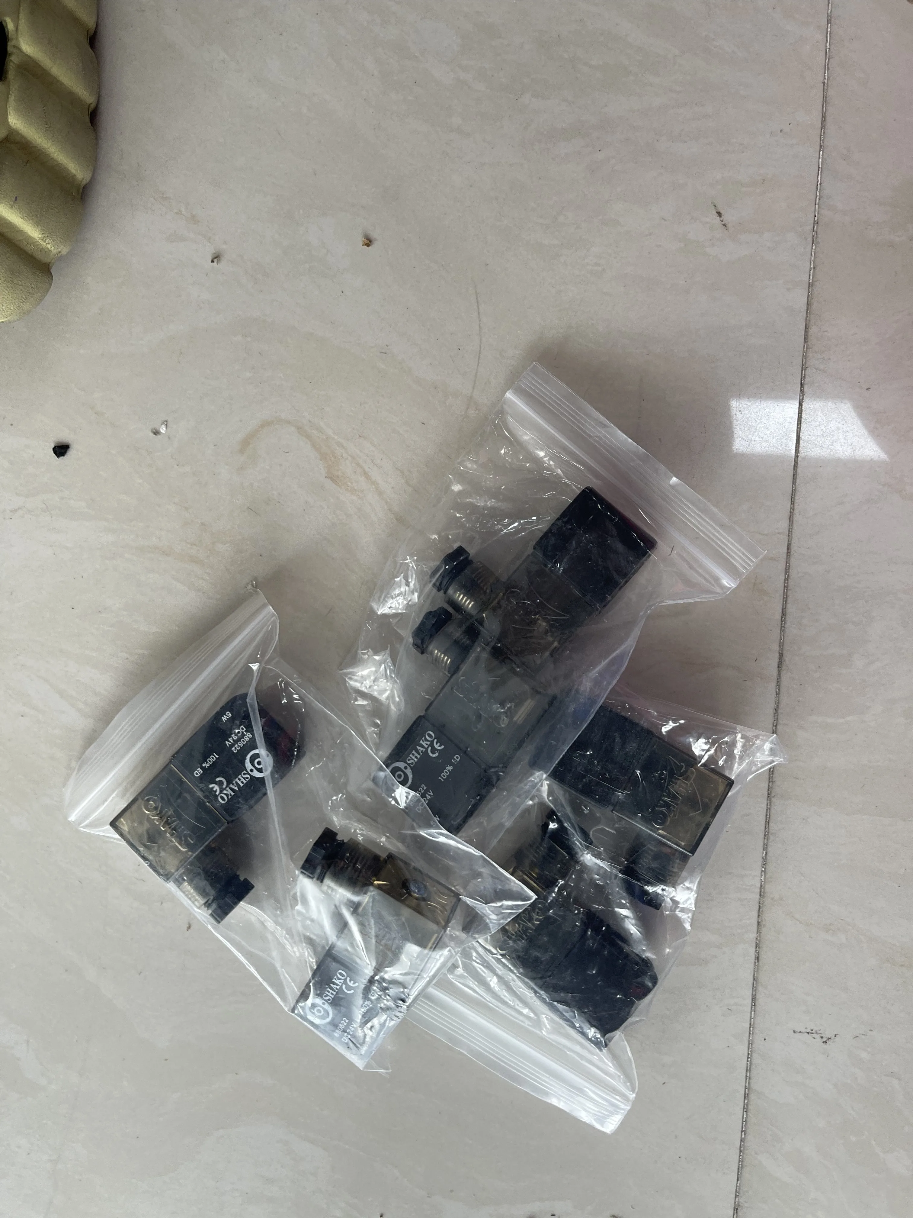 SHAKO Solenoid Valve 880522 Specific model not fully visible SHAKO Solenoid Valve 880522 Specific model not fully visible