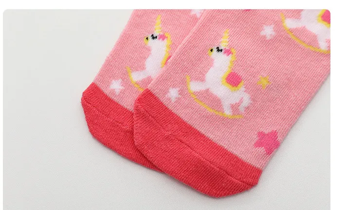 Autumn And Winter Cotton Women's Socks Small Flying Squirrel Big Red Socks  Step On The Villain's Birth Year Hongfu Socks Embroid - AliExpress