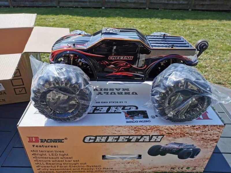 Rock Crawler JLB Cheetah 4WD 1/10 RC Brushless Racing Car - 80km/h