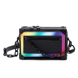 Wholesale Leather Hologram Men's Crossbody Pack Shoulder Messenger Bag With Chain for Men