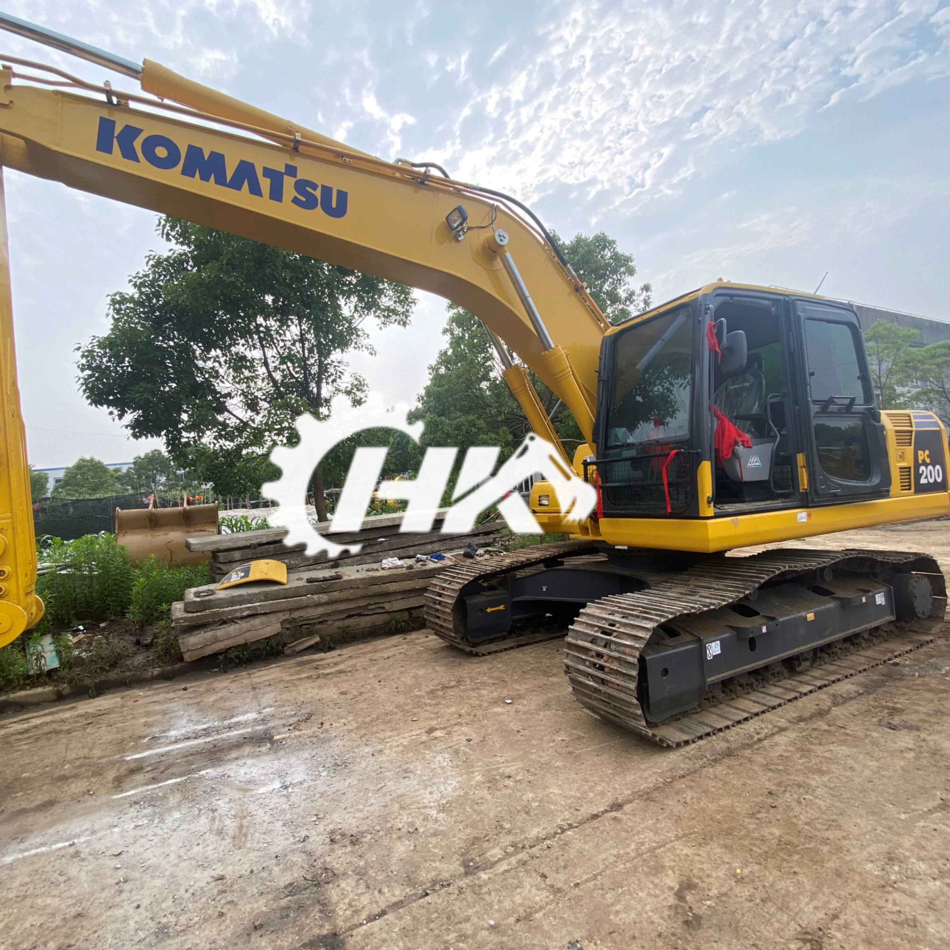 خاکریز گربه 320d