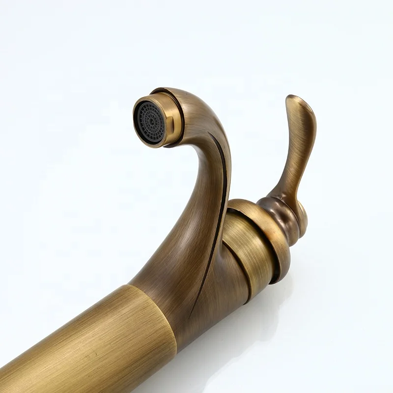 Antique Copper Bathroom Basin Faucet Cold and Hot Water Mixer Tap Sink Faucet Deck Mounted Single Handle Bathroom Faucet