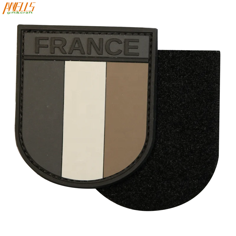 Retro Moda Tarzları İçin Hipster Vintage PVC Yerleşimler – AWELLS Markasının Eskimiş Kauçuk Tasarımları Nostaljik Giyim İçin