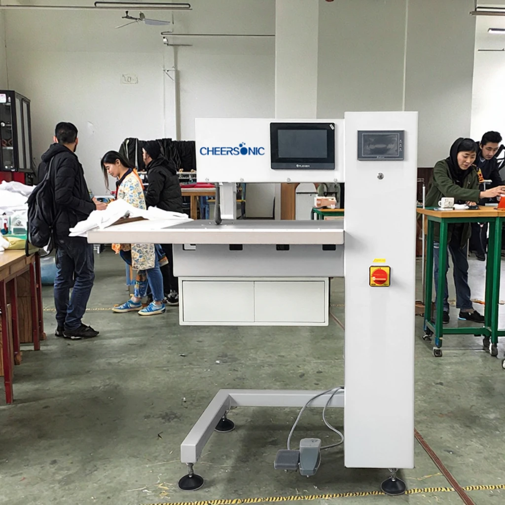 Ultrasonic Sewing Machine for Swimwear Fabric and Leathers (Synthetic Leather) Sewing & Sealing for Machinery Industries