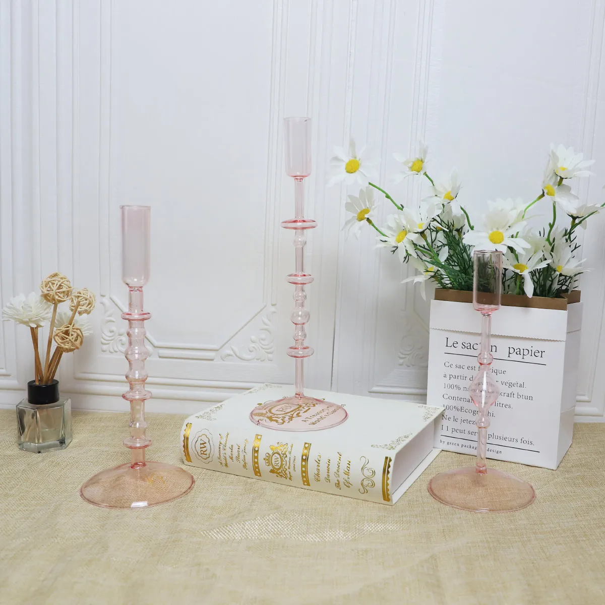 Top Quality Candle Stick Slim Colored Glass Candle Holder Home Decoration Suppliers Crystal Glass Holders