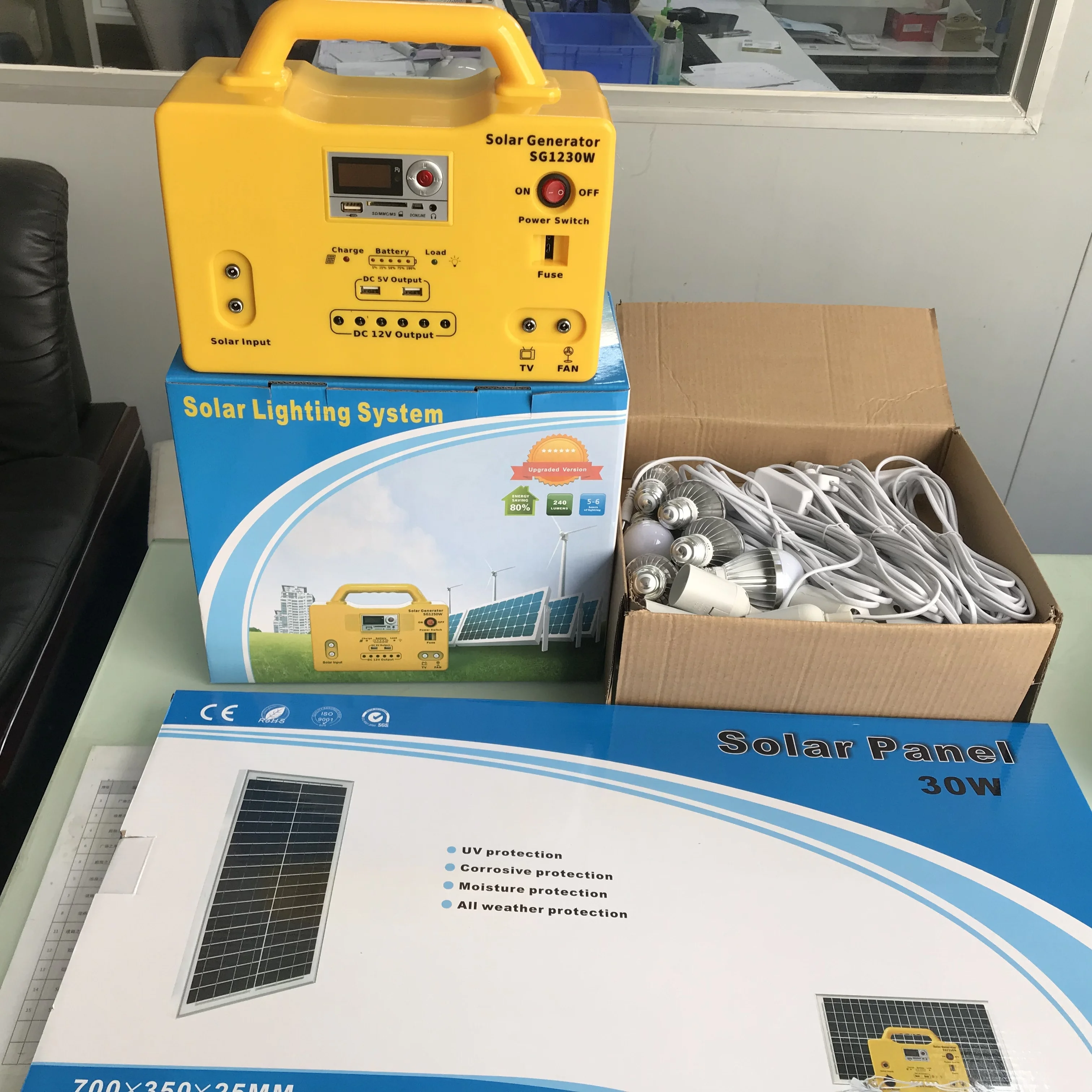 Small Solar Panel Led Light Kit Mini Home Indoor Camping Portable Solar Power Lighting System in Home