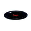 Insignia negra + logo rojo