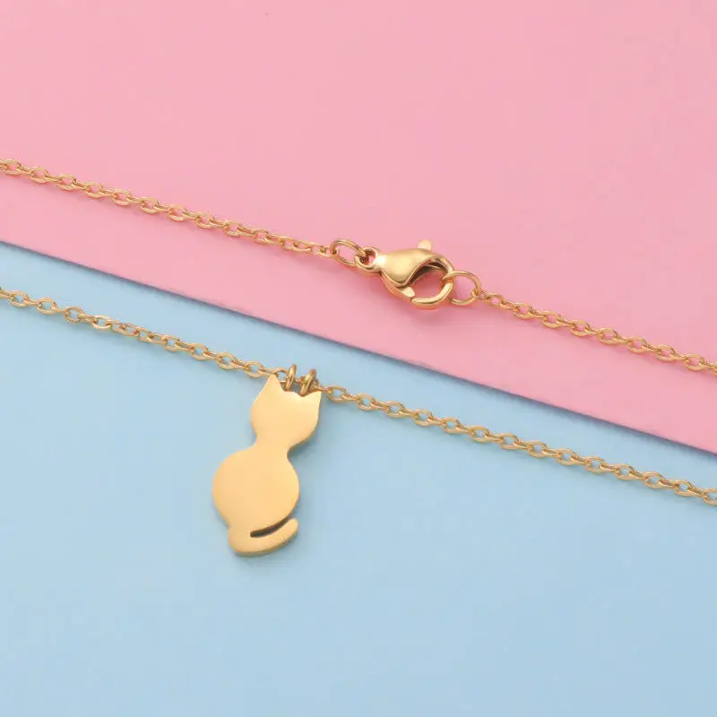 Cat Pendant Necklace