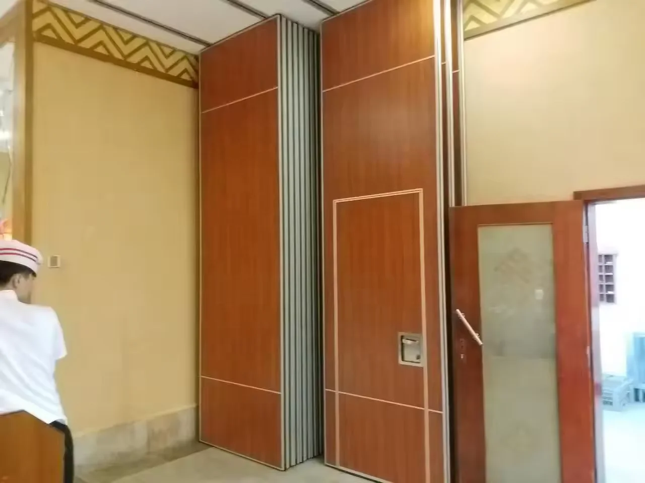 Acoustic Movable Partition Wall Size Folding Partition Wall Price for Hotel Hall