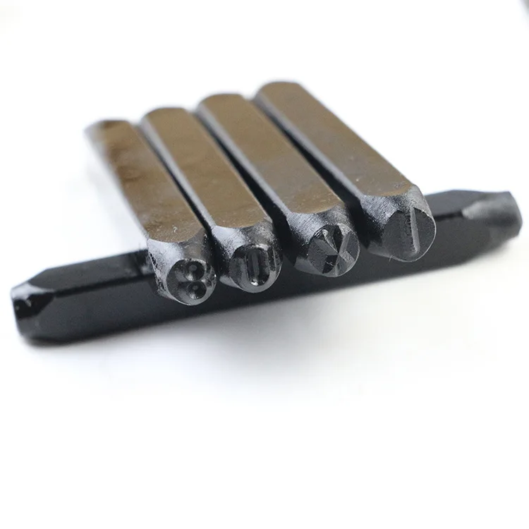 Jeu De Poinçons Lettres Et Chiffres JBM 5 Mm - 36 Pièces à Frapper, Neuf