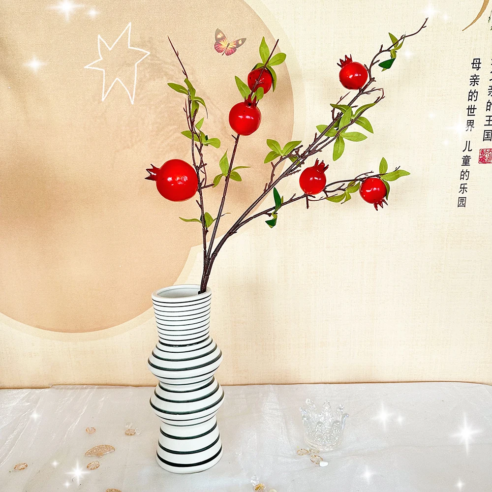 Советы по выбору и уходу за искусственными деревьями в помещении