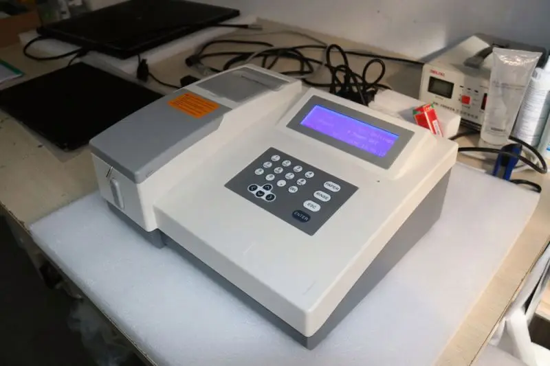 Rayto RT-9200 Clinical Lab Use Semi Auto Chemistry Analyzer for Sale