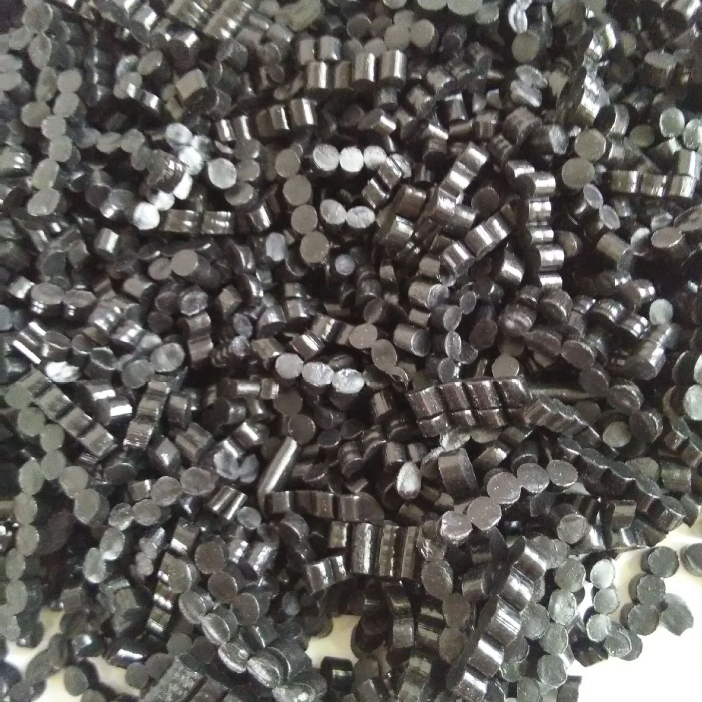 ready shipment stock  white Virgin Crystal Raw Material Soft PVC Plastic Granules Price Polyvinyl Chloride compound injection
