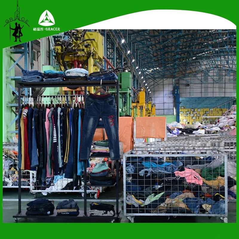 Para ropa de marca de verano de segunda mano suiza, ropa usada por kg de  colecciones de verano