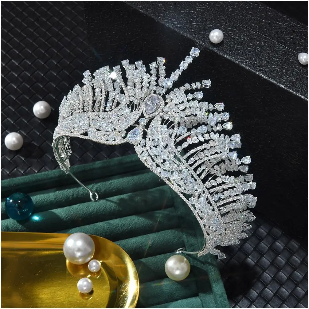 Диадема популярная распродажа оптовая продажа новая мода низкая цена для девочек Дешевые Новые поступления Oem/Odm 2024 корона на день рождения детей