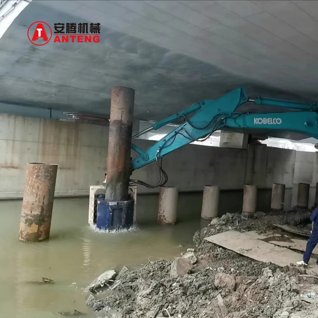 Martillo Vibratorio de Agarre Lateral Eficiente para Piloteador de Tubo de Acero