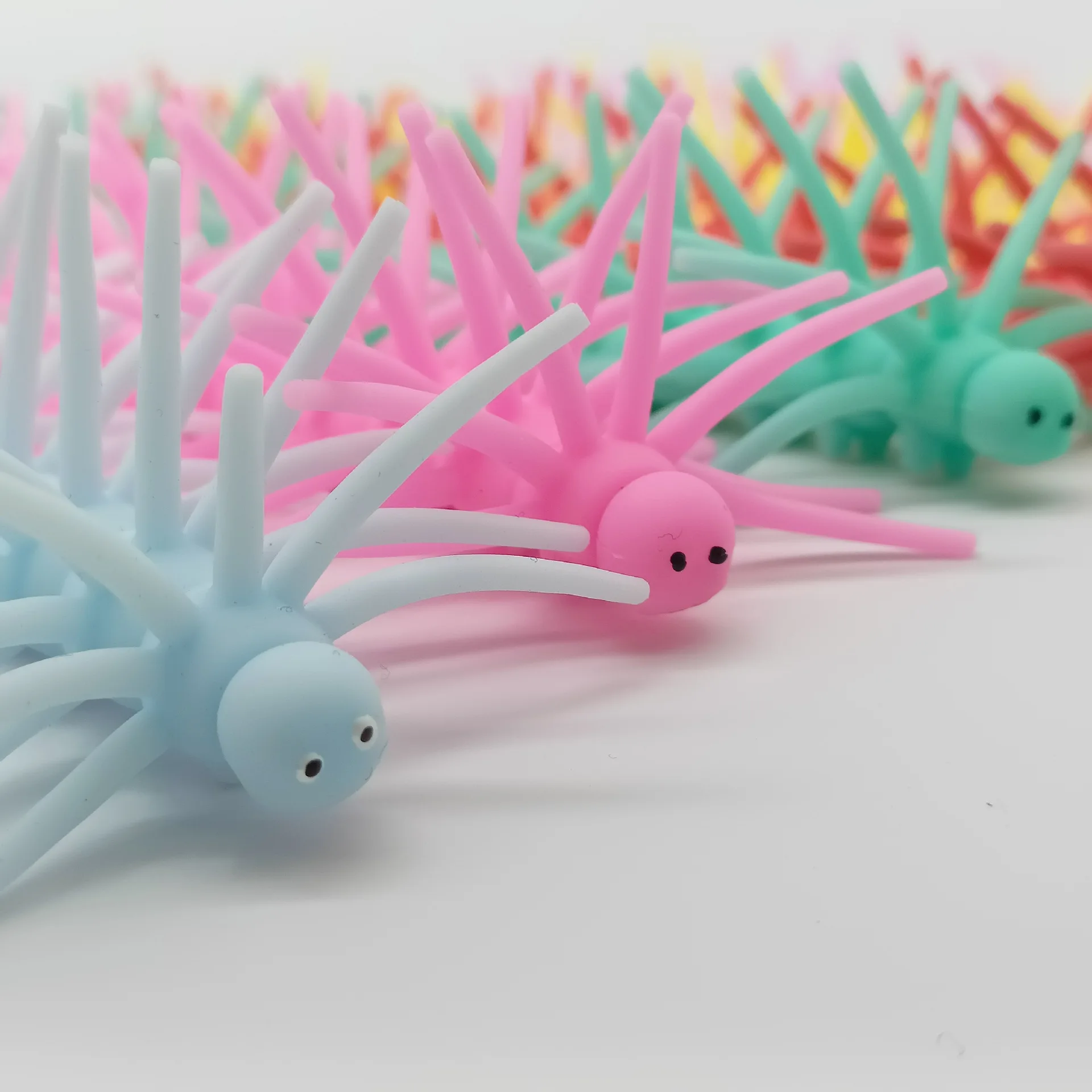 Stress Relieving Stretchy Fidget Toy Centipede Squishy Toys OEM