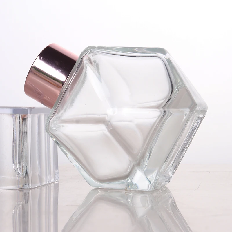 Wholesale 100ml 200ml Refillable Polyhedral Empty Aroma Reed Diffuser Bottle Luxury Packaging with Stick