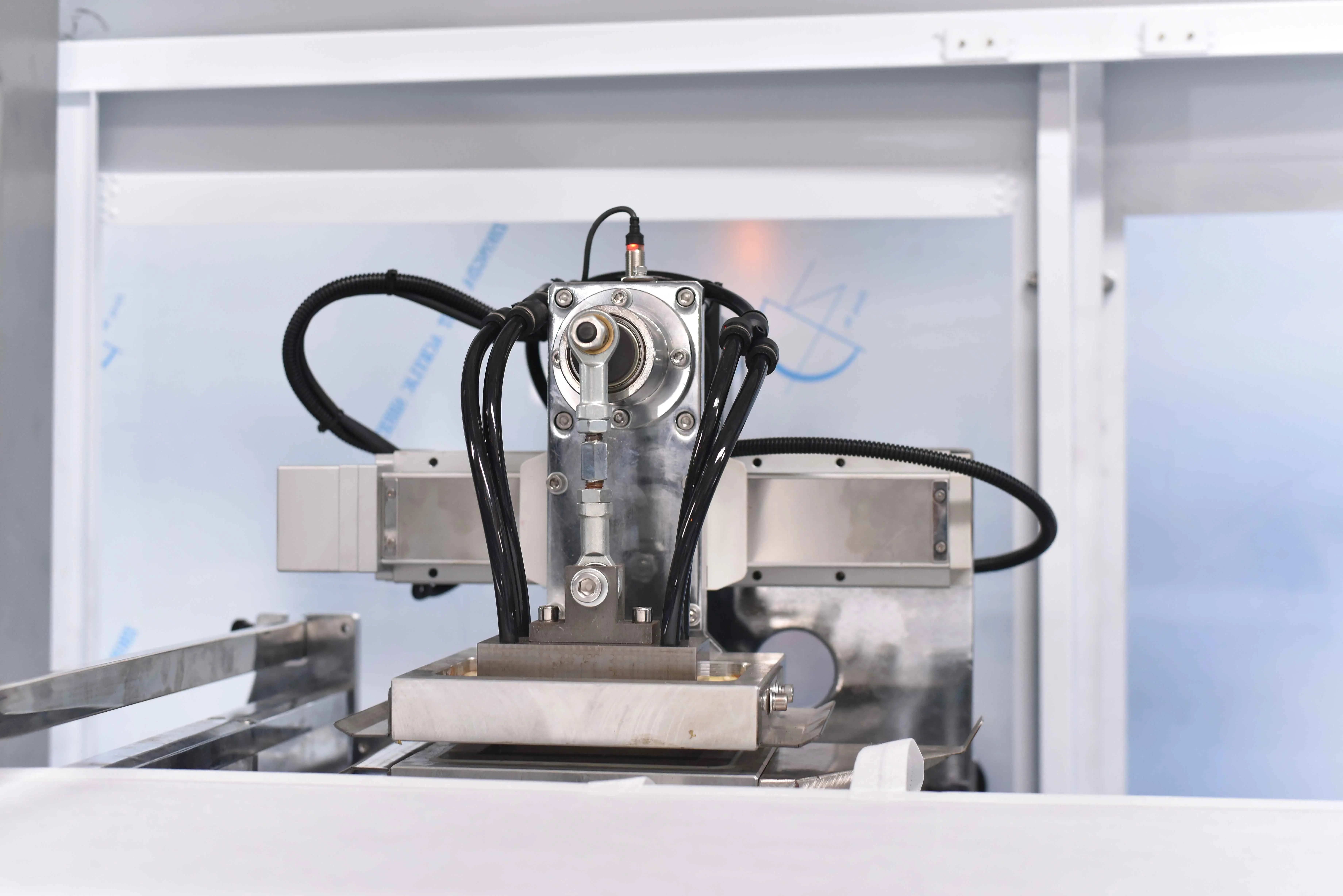 ZX-LT500 Non Woven Bag Making Machine - Multifunctional, Reliable