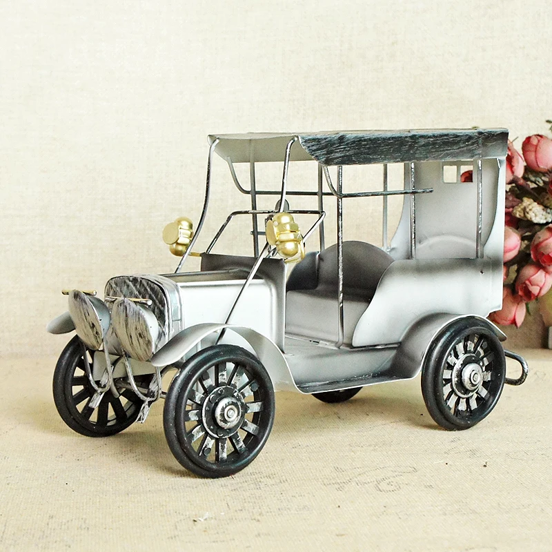New Classical Nostalgic Iron Model Metal Cabinet Bookshelf TV Cabinet Vintage Car Model