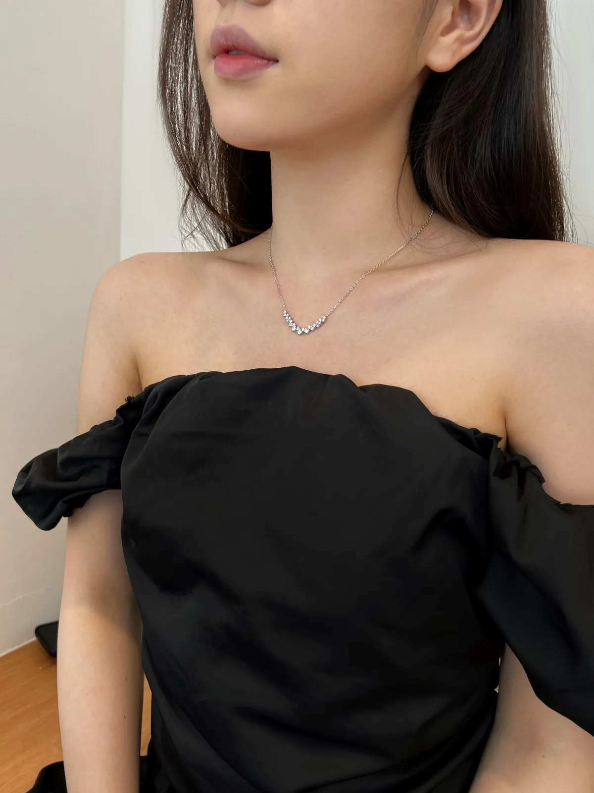 KAKODIY Simple Jewelry 925 Sterling Silver 18K Gold Necklace Curved Czircon Cluster Heart Shape Necklace for Girls detail 3
